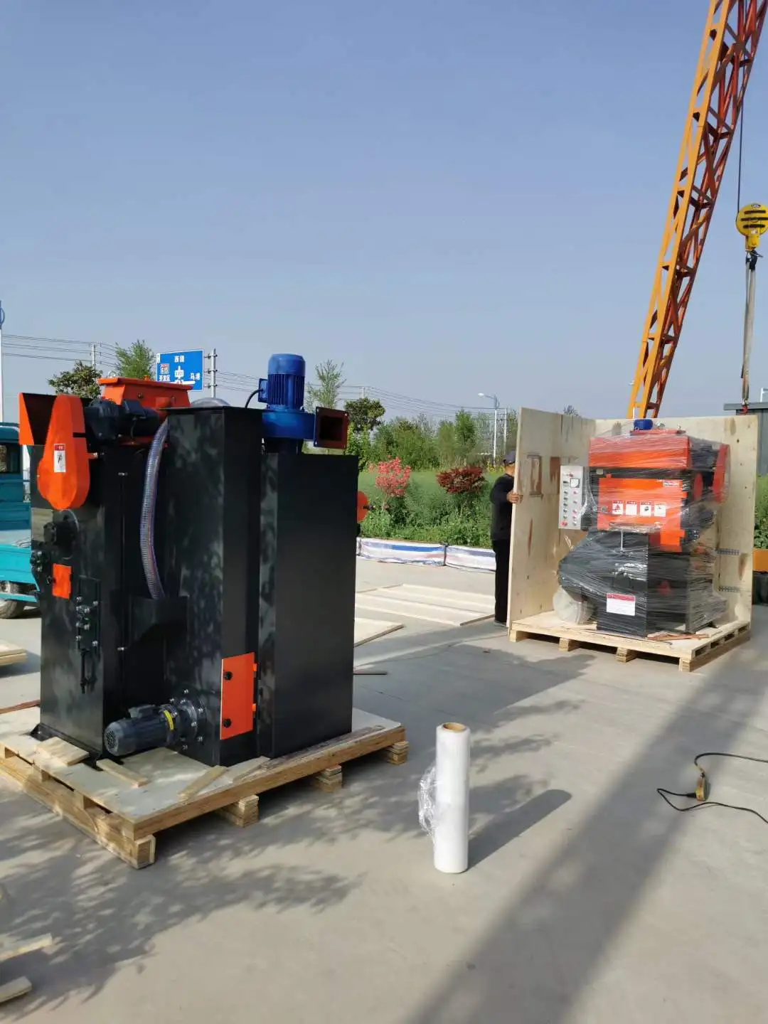 Improvement of Continuous Production Process type Crawler Shot Blasting Machine