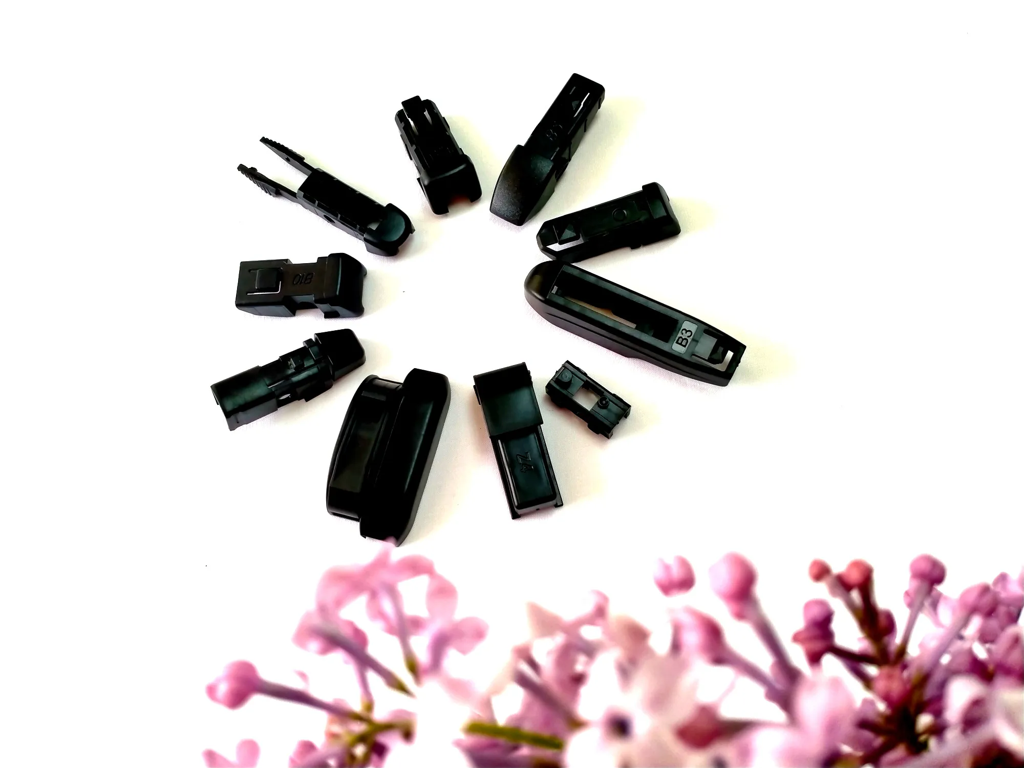 
free sample new style auto parts Multi-Function frameless car Wiper Blade cutter for used cars japan toyota hilux 