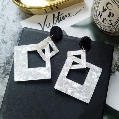 European and American exaggerated fashion all-match acrylic earrings simple geometric pattern long wholesale earrings