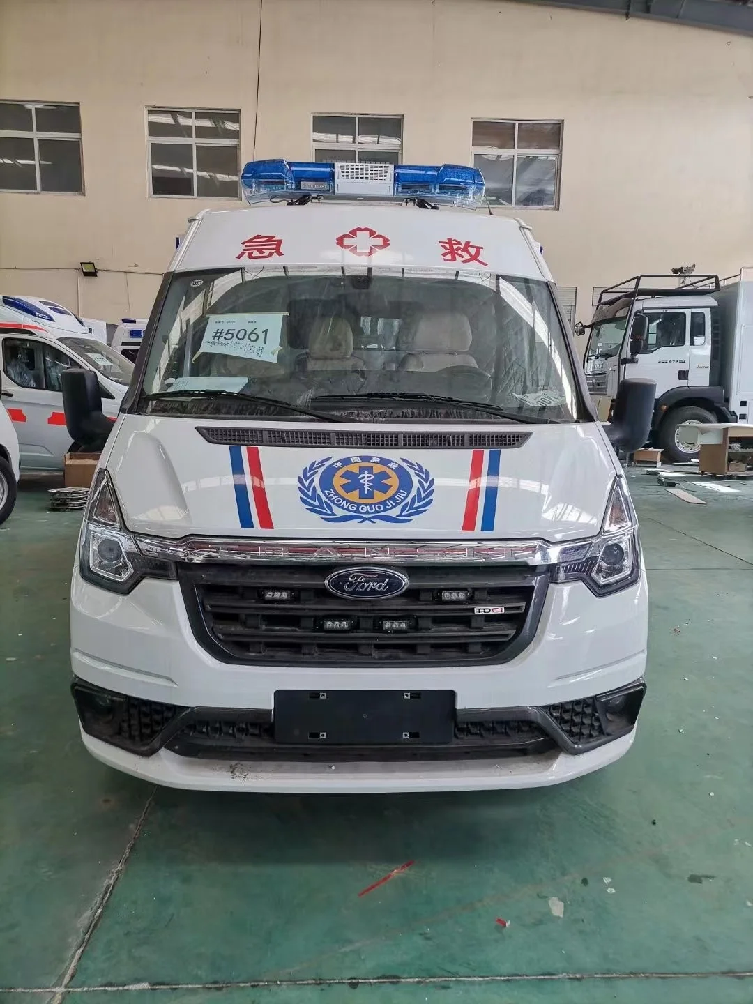 Машина скорой помощи FORD для экспорта дизельных машин оказания первой и