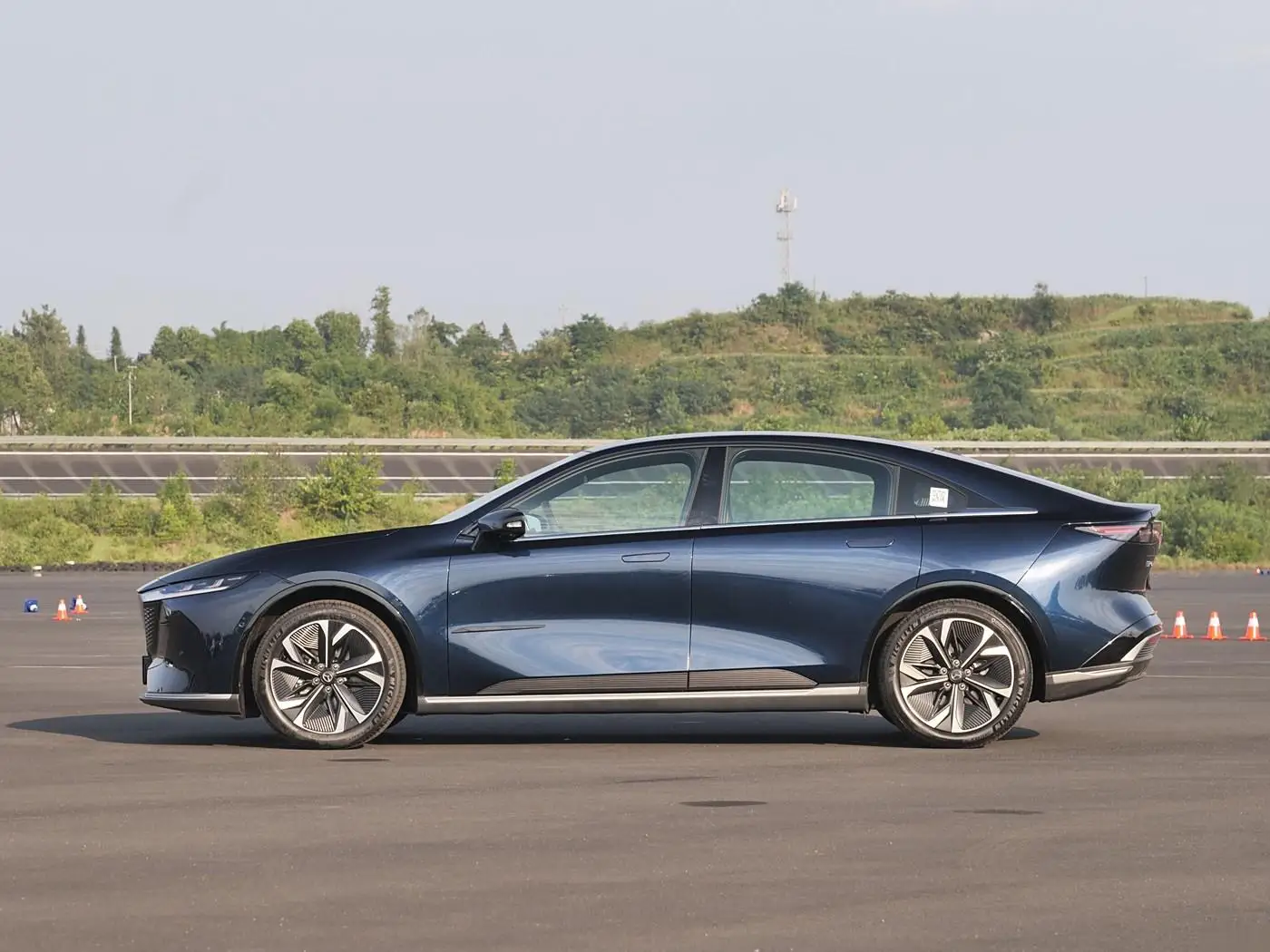 CHANGAN MAZDA EZ6 2024 NEW ENERGY VEHICLE PURE ELECTRIC 600km LONG RANGE EV NEW CAR GOOD PRICECHANGAN MAZDA EZ6 MODERN DESIGN