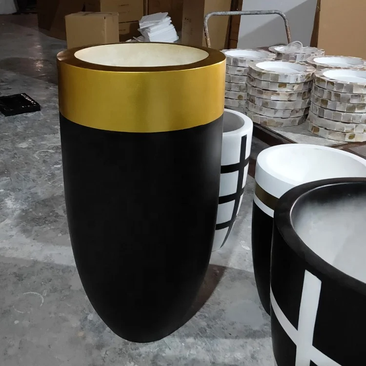 Factory Morden Wholesale Unique Fiberglass Vase Hand Paint Design Flower Pot For Home Decoration