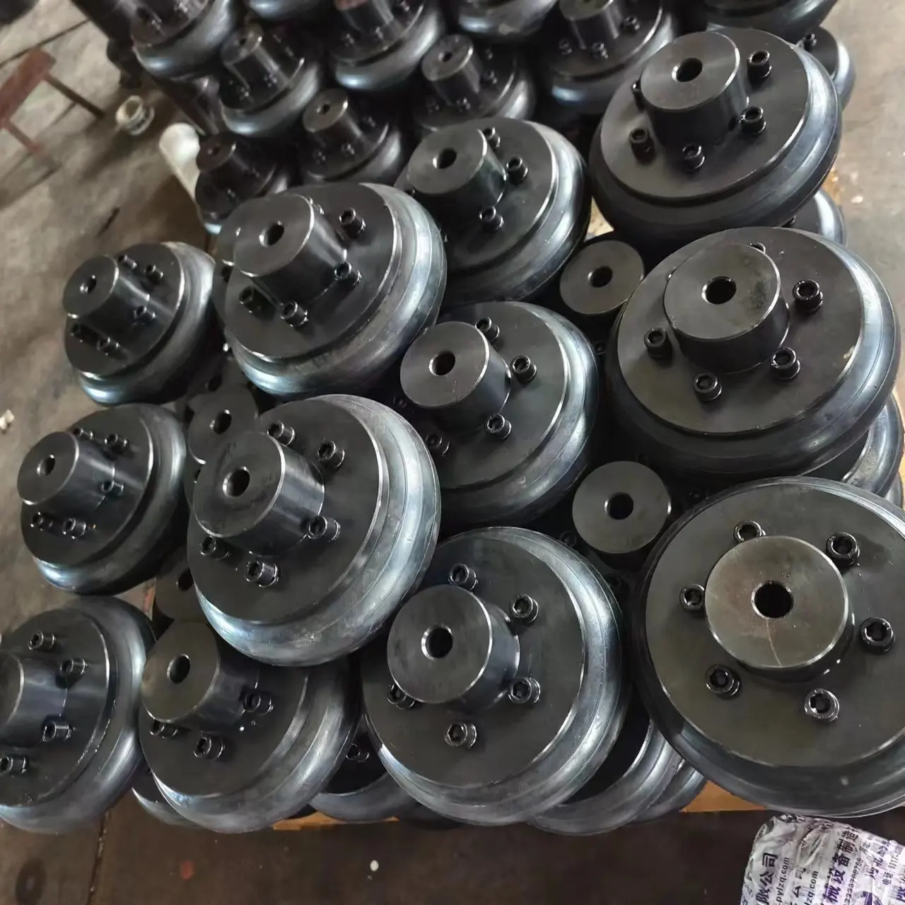 F Type Flexible Couplings Cast Iron Borer Fenaflex Flex Multi Angle Pump Motor Rubber Tire Tyre Coupling With Flange