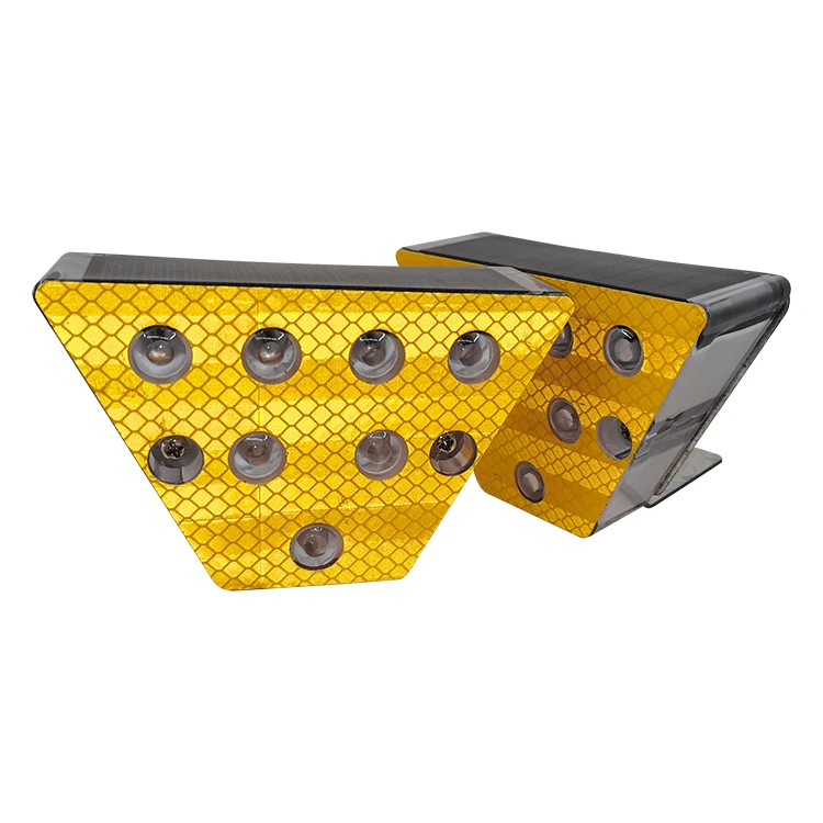 Highway solar yellow white warning light GPS synchronous flashing delineator
