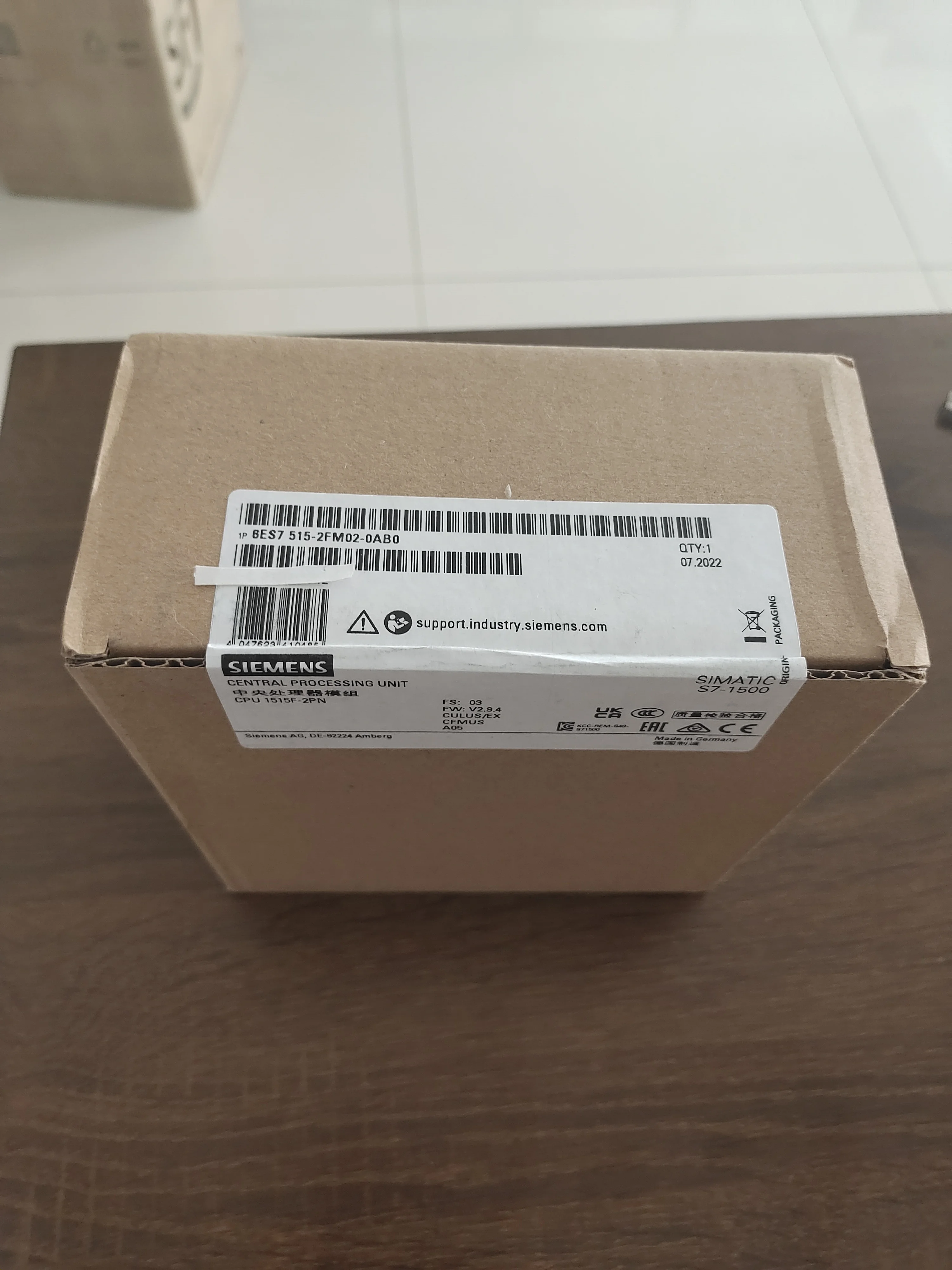 100% New 6ES7515-2FM02-0AB0 6ES7 515-2FM02-0AB0 CPU 1515F-2 PN SIMATIC S7-1500F Central Processing Unit