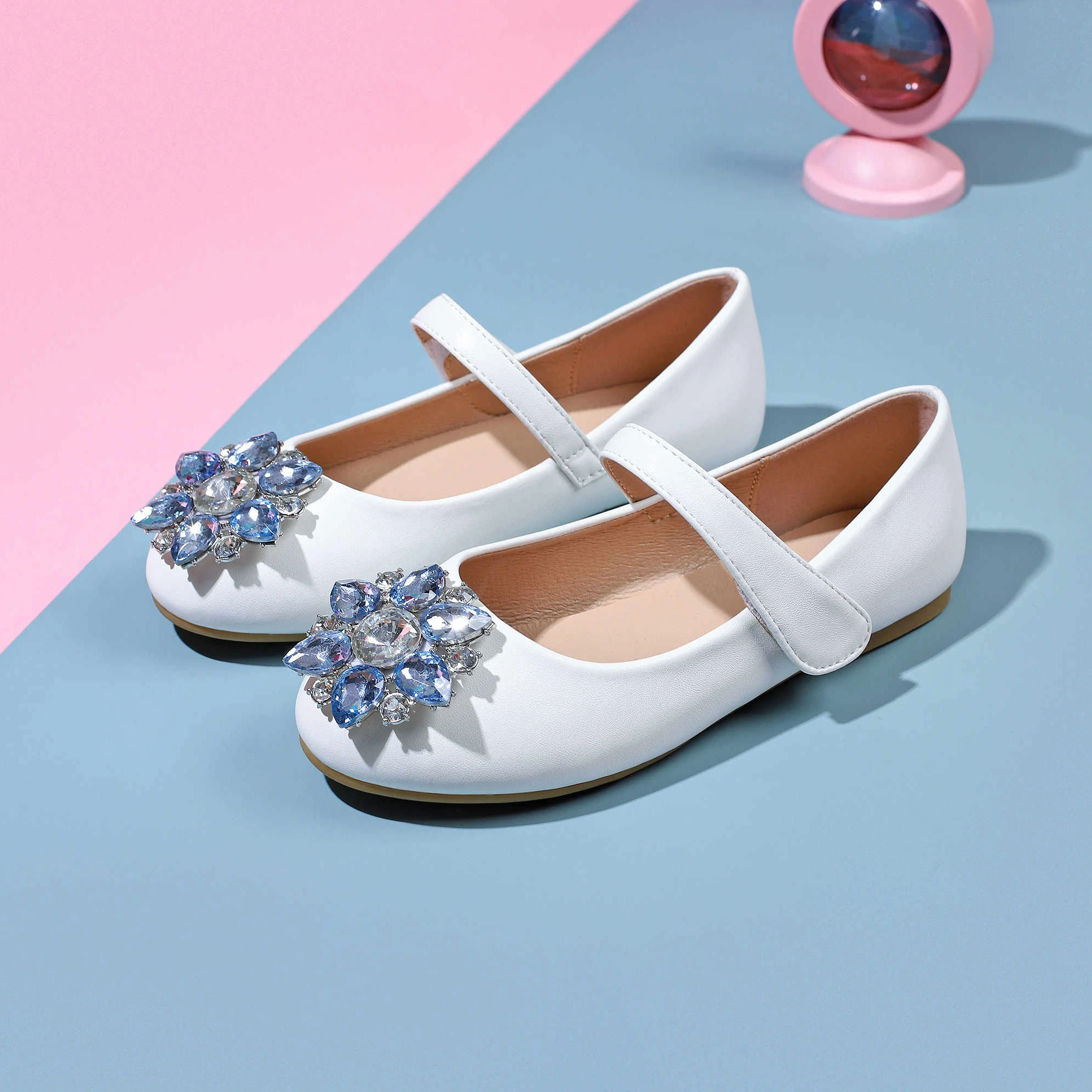 Factory Direct Sale Soft Leather Material Shiny Diamond Design Princess Girl Cot Shoes For Kids