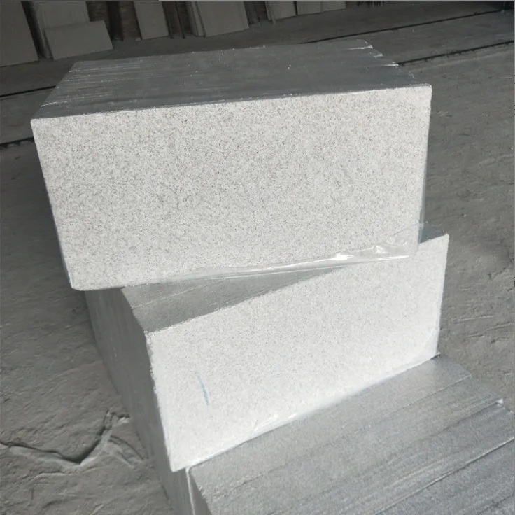 Mullite insulating brick and high alumina lightweight insulating refractory brick