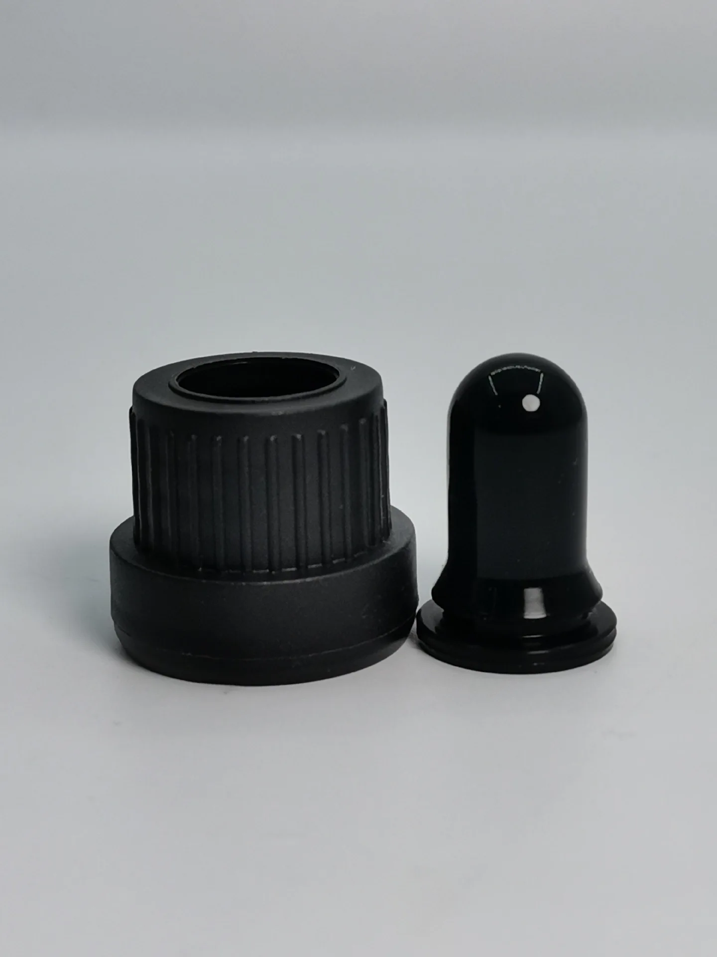 
Wholesale empty glass graduated dropper and glass pipette black cap 