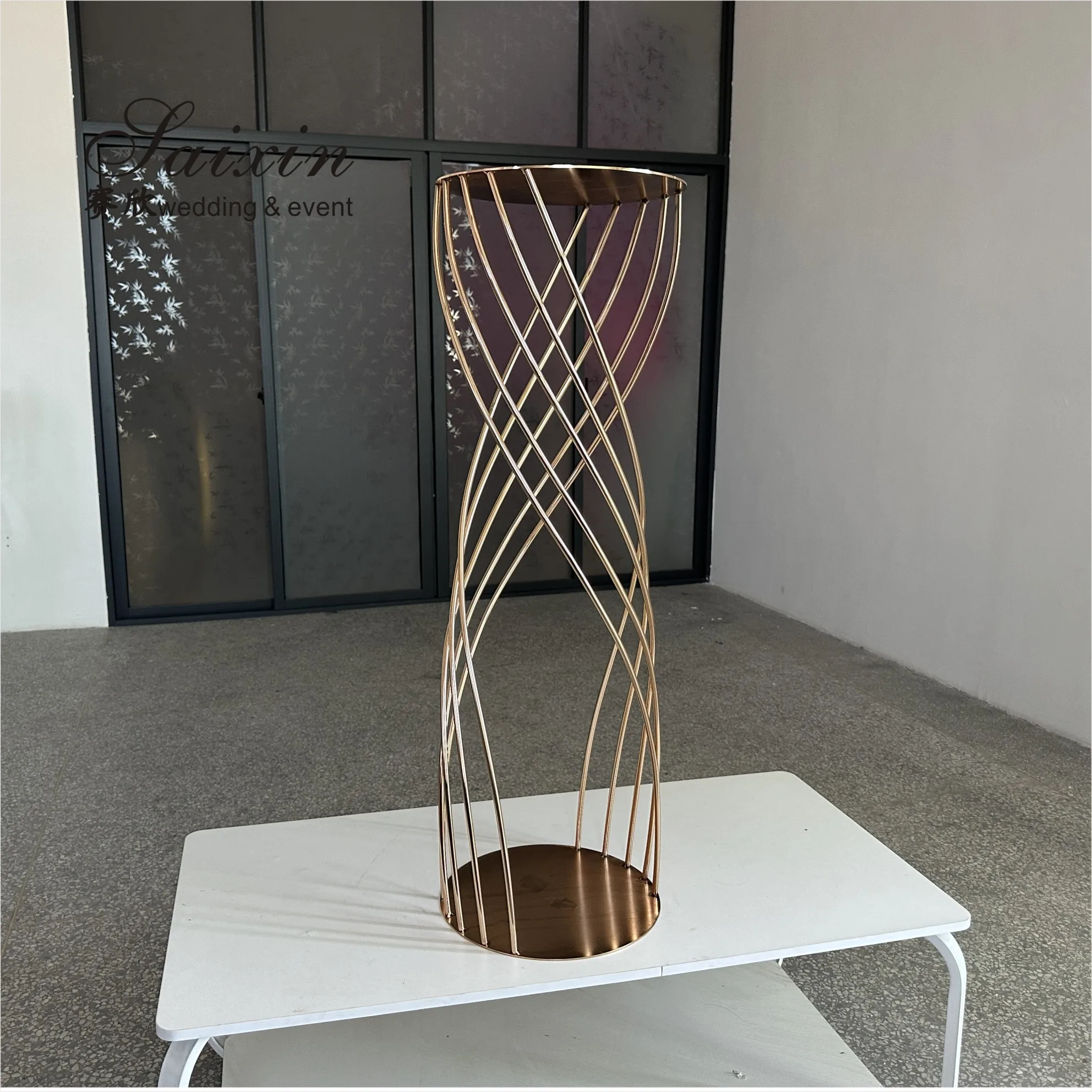 Chic Wedding Decoration Metal Table Centerpiece Wedding Gold Flower Stand