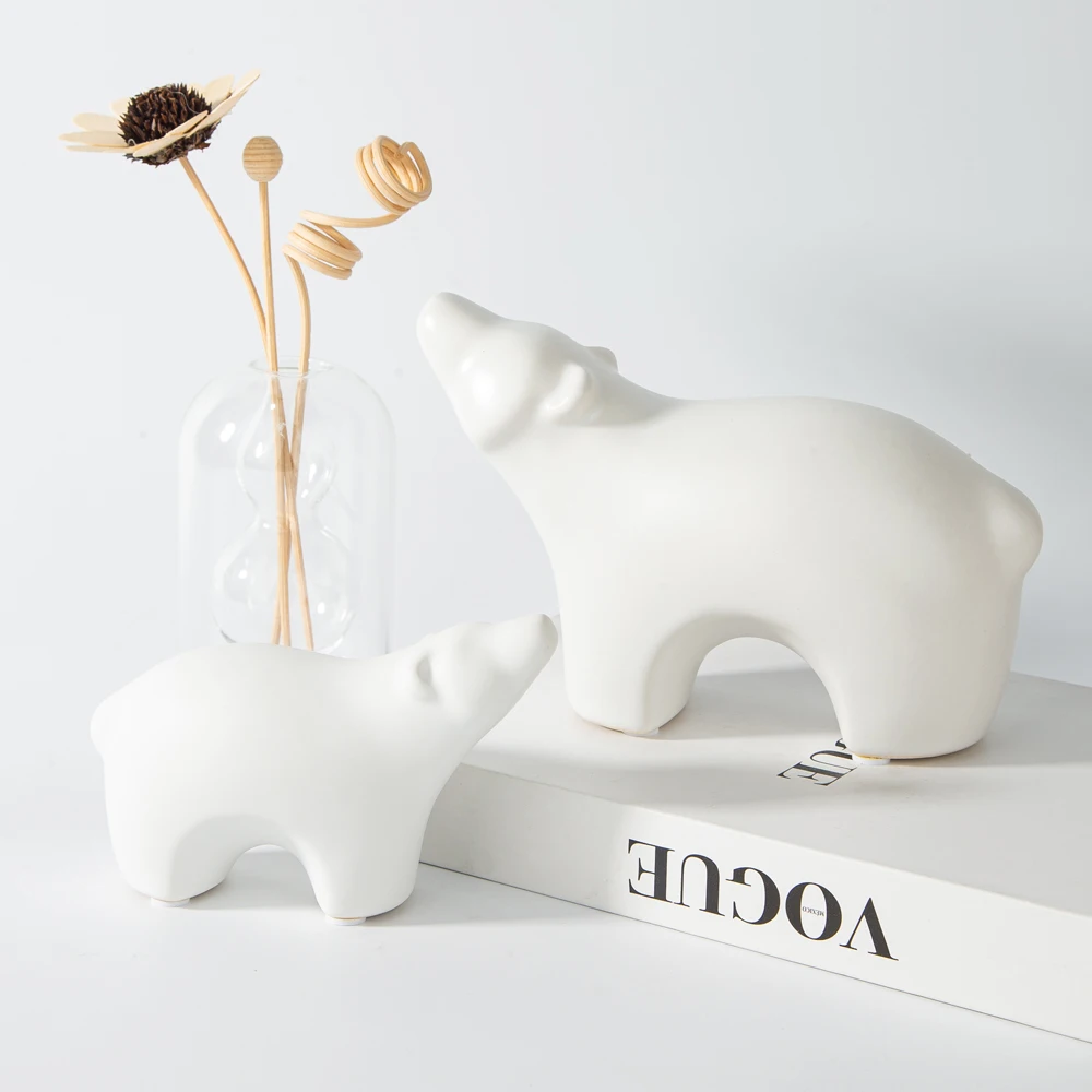 Home Decor Ceramic Bear-shaped Animal Figurines Home Decoration furniture desktop Handmade crafts for Funny Gifts