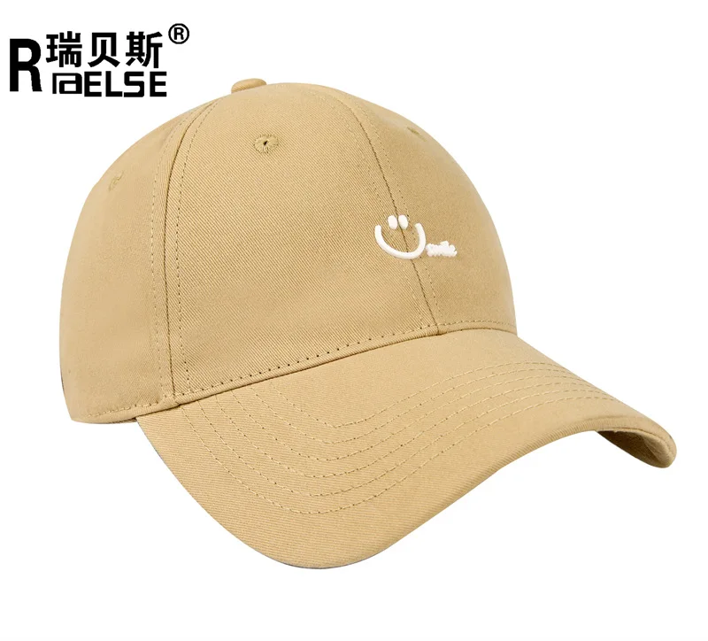 Летняя бейсболка с вышитым верхом