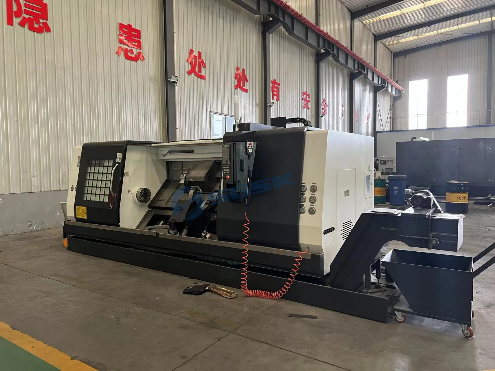 Chinese CNC turning lathe machine TCK560Y cnc torna with 12 position drive turret
