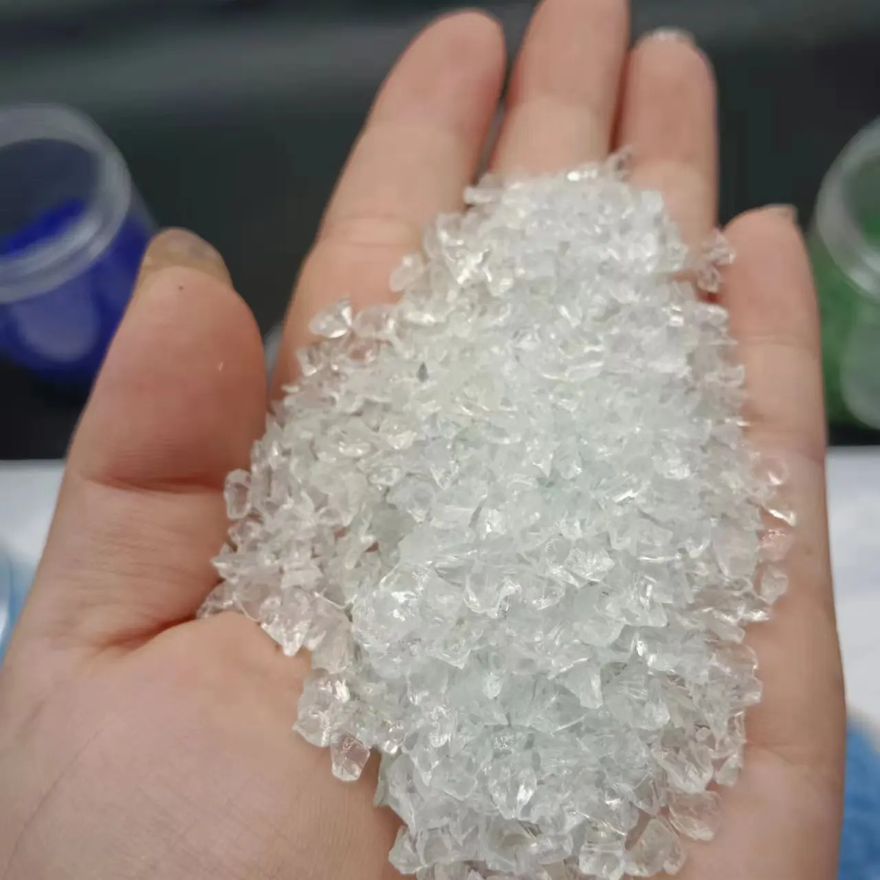 High purity silica sand crafts for glass production and manufacture of terrazzo sandblasting with colored glass sand beads