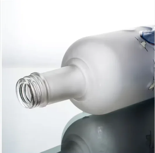 700ml 750 Ml Vodka Frosted Bottle 500 Ml Glass Bottles For Alcoholic Whisky liquor Manufacturer Wholesale
