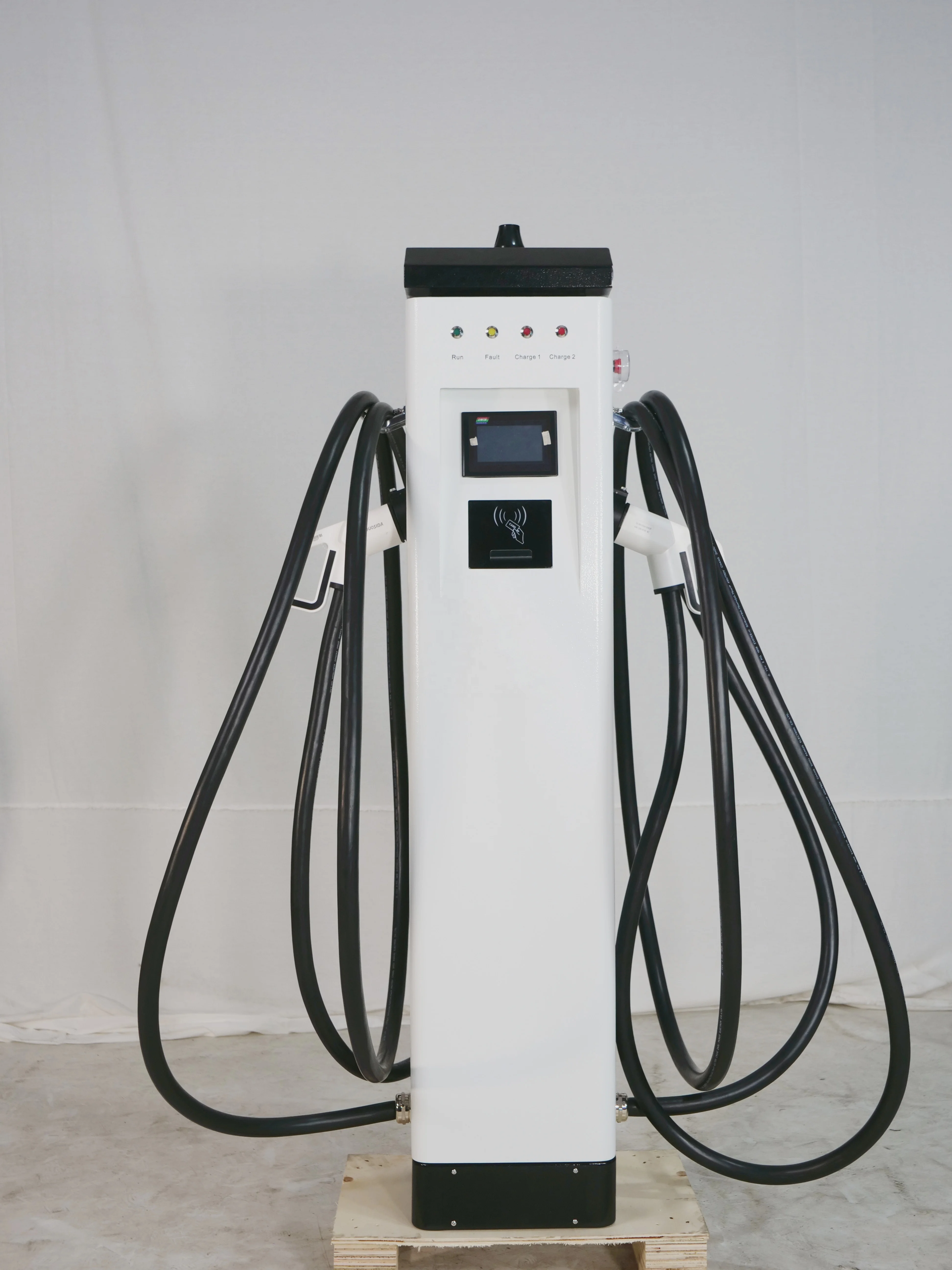 Intelligent Car Charging Piles 120KW CCS DC EV Charging Stations Electric Vehicle Battery EV Charger