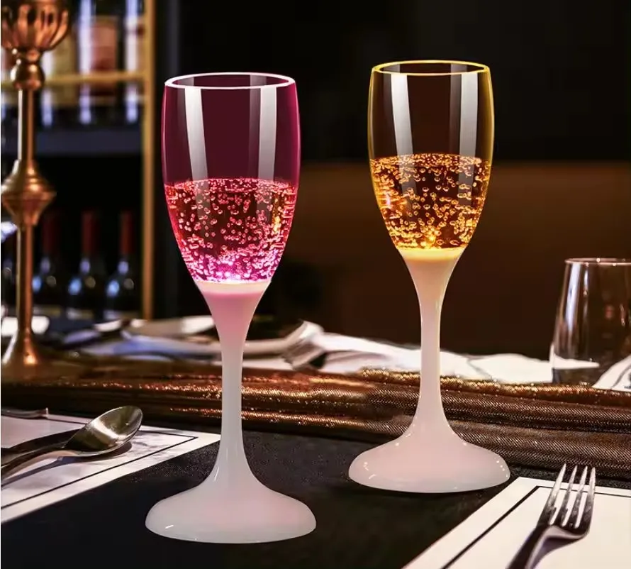 Food Grade Luminous Wine Cup Neon Party Atmosphere LED Light Unique New Gift Water Sensing Cup MOQ 100pcs for Toys