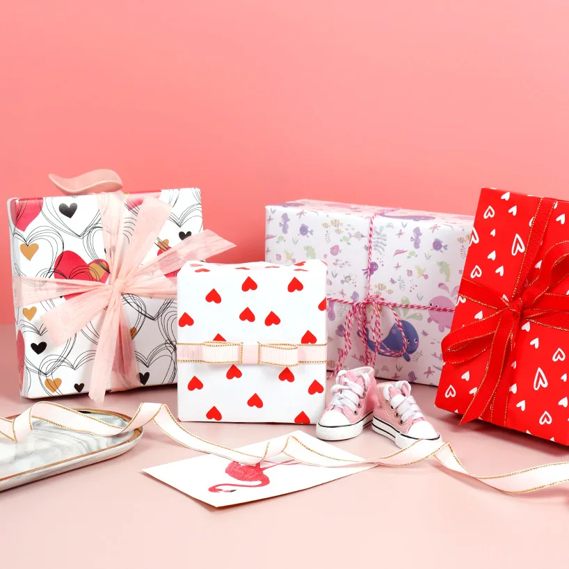 Manufacturer Wholesale Heart Pattern Red Valentine Wrapping Paper Roll Sheets For Wedding Birthday Party Gift Packaging