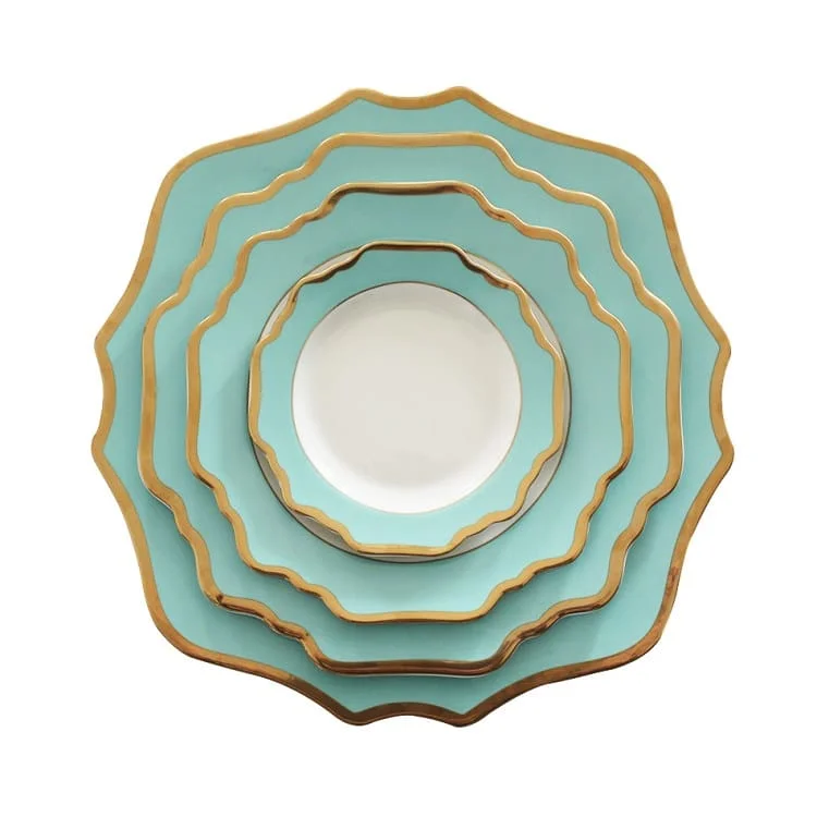 INT Tableware wholesale stock blue flower dinnerware sets luxury restaurant scallop dinner plate with gold rim