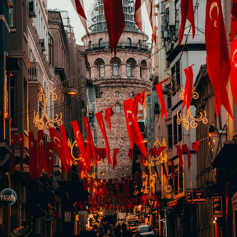 Customized  Holiday Celebrations110g Fabric Decorative National Flag Plastic Custom Triangle Bunting Square Flag