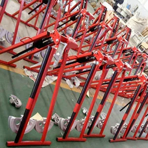 Manufacturer of Conduit Pipe Bender Hydraulic SG Iron Strong Portablewith Vice