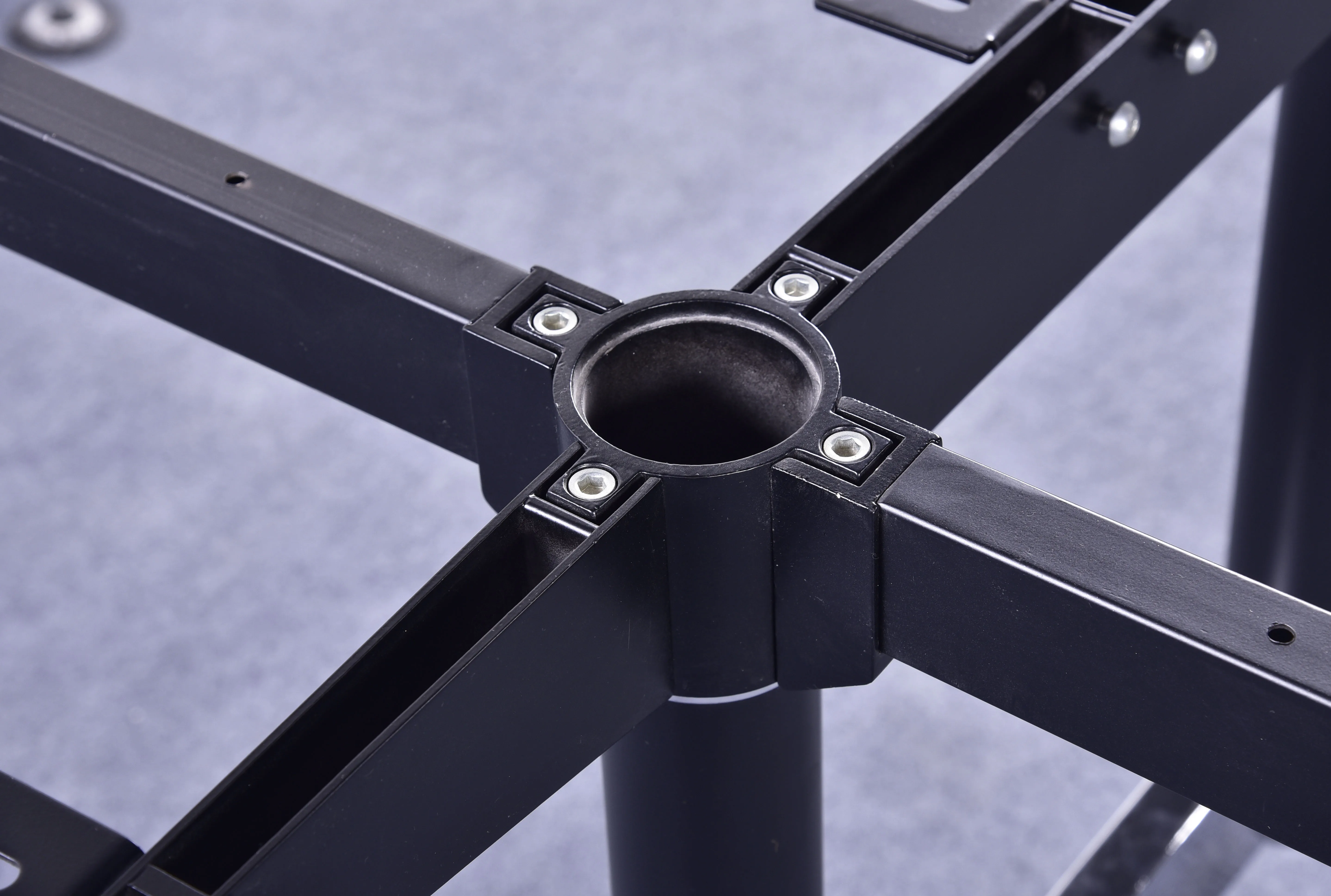 Factory direct supply industrial aluminium alloy furniture office metal table 4 workstation frame