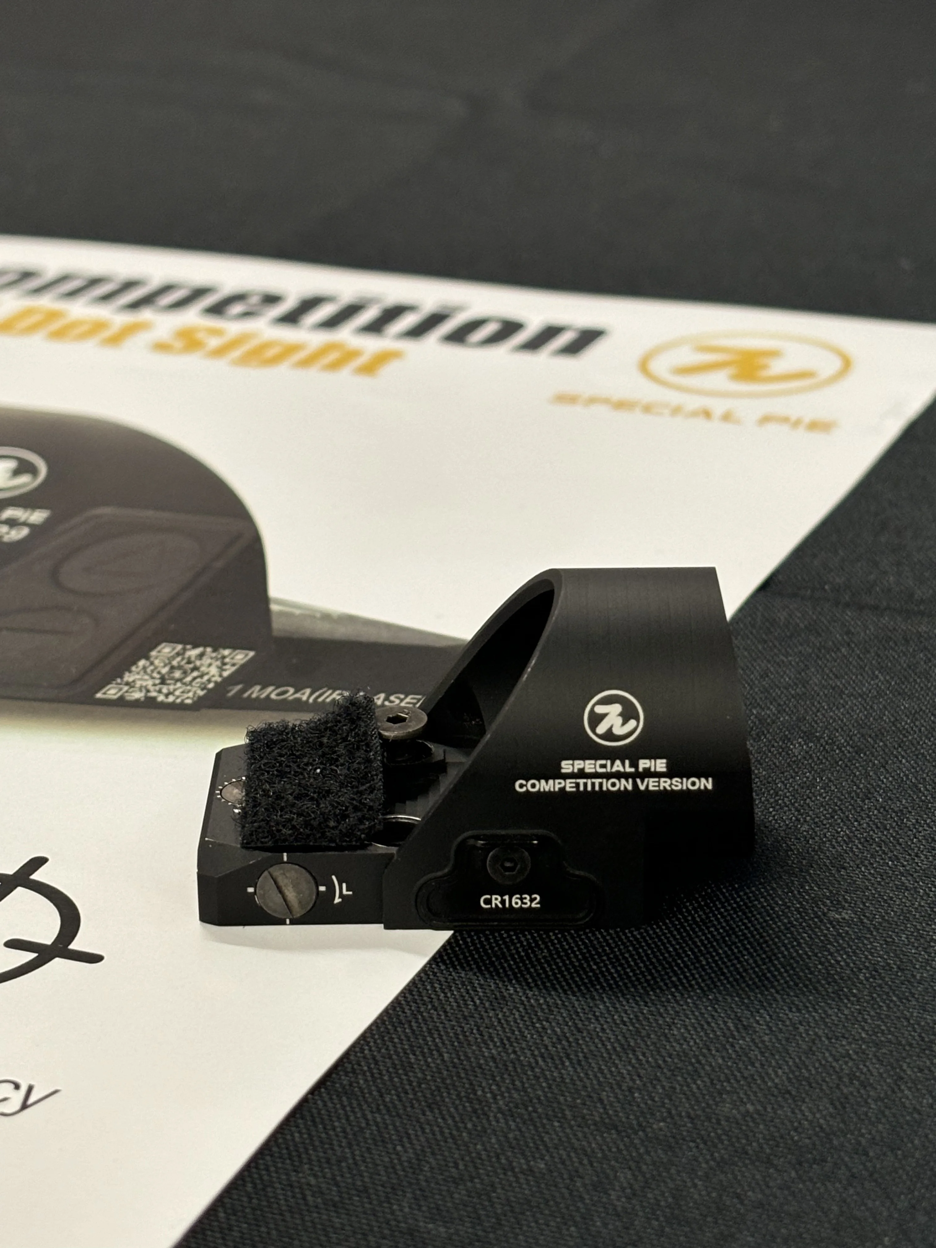 Red Dot Sight from Special Pie for shooting sports. 1MOA Fast aiming, high accuracy and stability, long standby time. IPSC IDPA