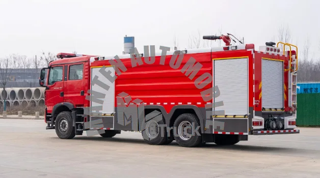 HOWO 6X4 Customized 18 Cbm Foam and Water Tank Fire Fighting Engine Fire Truck with Fire Apparatus for Sale