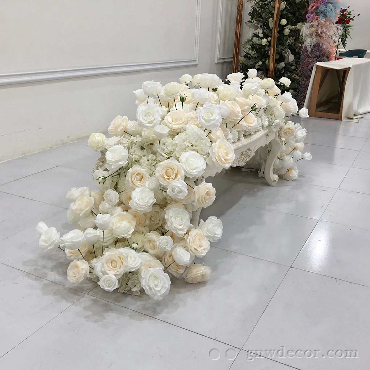 Artificial Eucalyptus Garland with Flowers Rose Orchid Flower for Table and Aisle Tunnel Decoration
