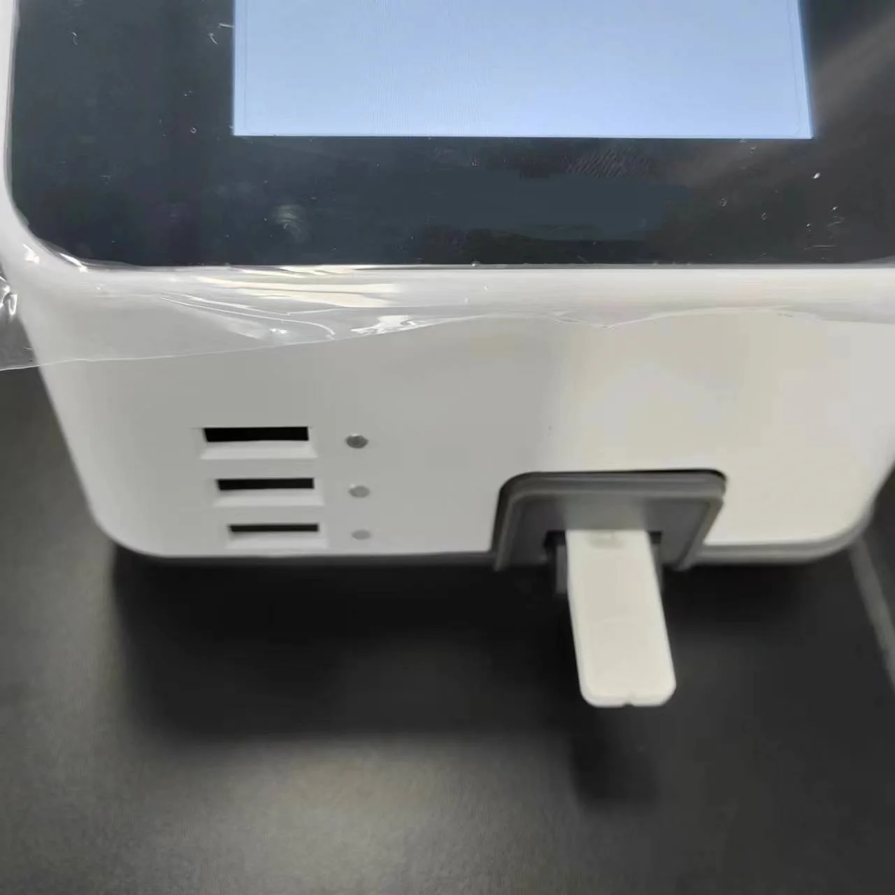 PR501 Quality Price 7-inch touch screen Immunofluorescence analyzer HbA1c TSH FT3 FT4 PSA test kits