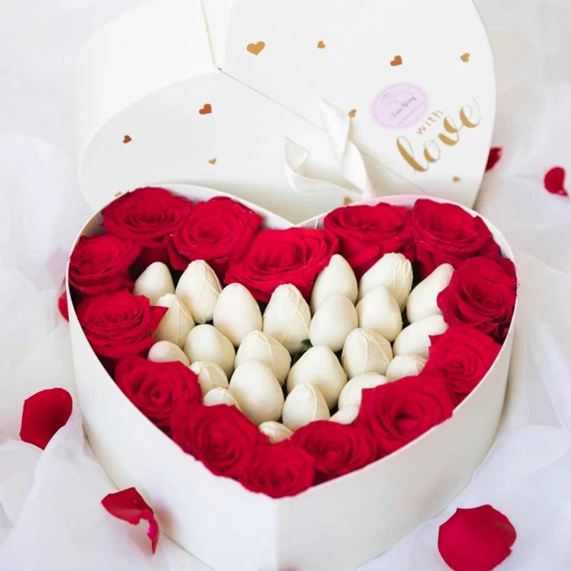 Wholesale custom luxury white love heart shaped flower box with insert foam for preserved rose nice heart shape gift box packing