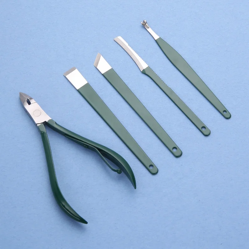 Manicure Set Portable 24pcs Nail Clipper Set Tools for Nail Pedicure Kit Grooming Care Tools for Men Women Travel case