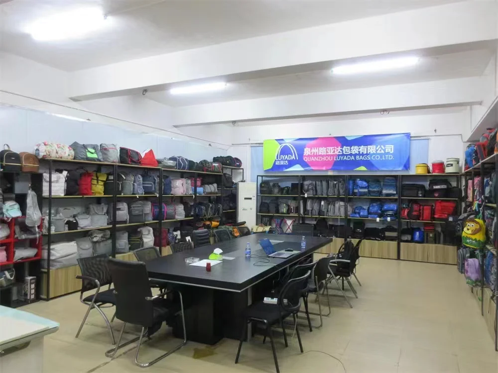 Water Bottle Holder with Strap Insulated Water Bottle Carrier Crossbody Sling Bag with Phone Pocket for Hiking Walking