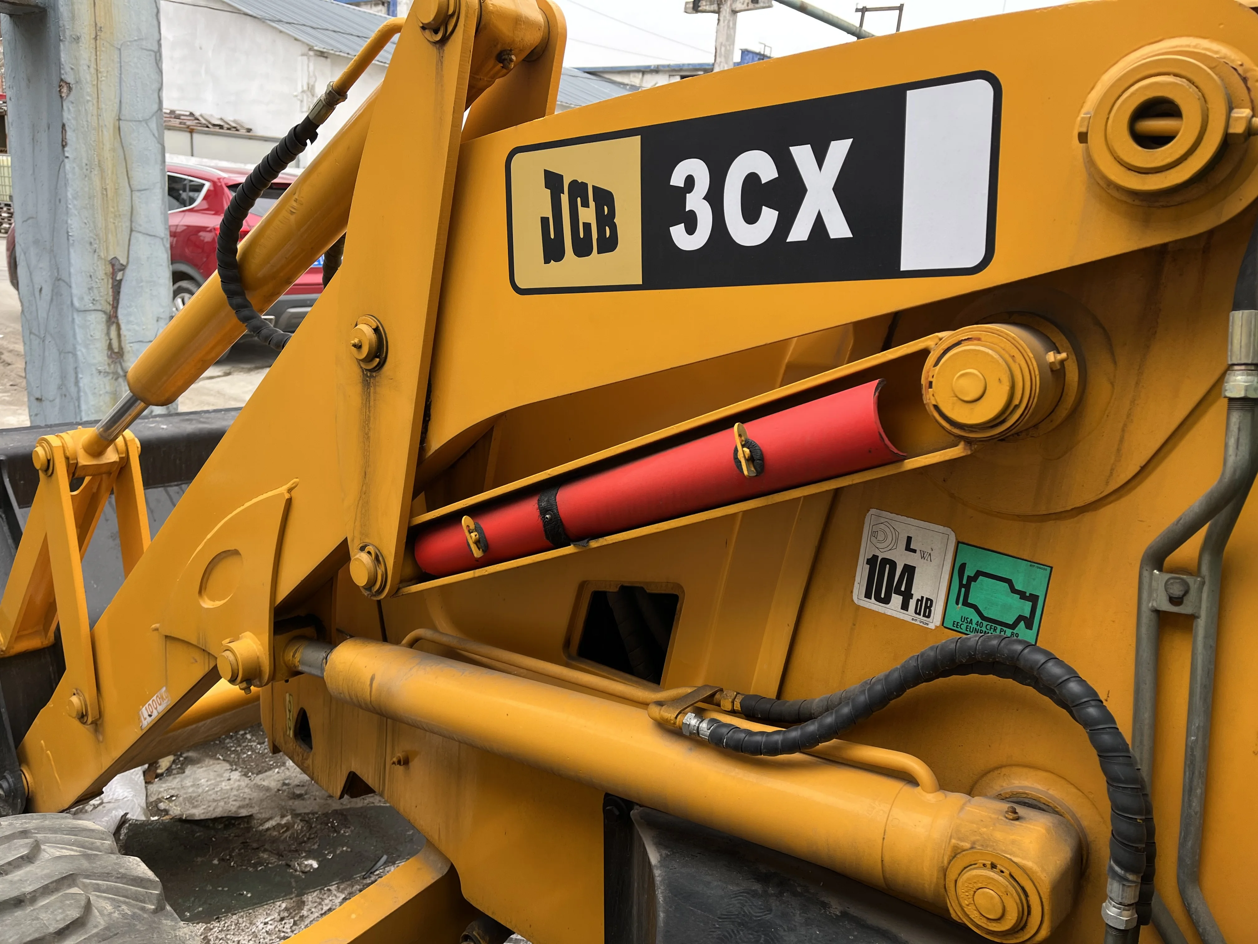 Б/у экскаватор-погрузчик JCB 3CX на продажу б/у 4CX в Шанхае