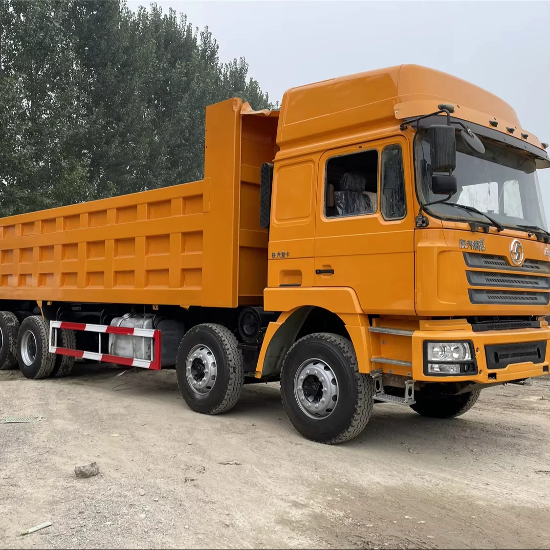 One Year Warranty Shacman 8X4 Drive Type 25Ton Dump Truck