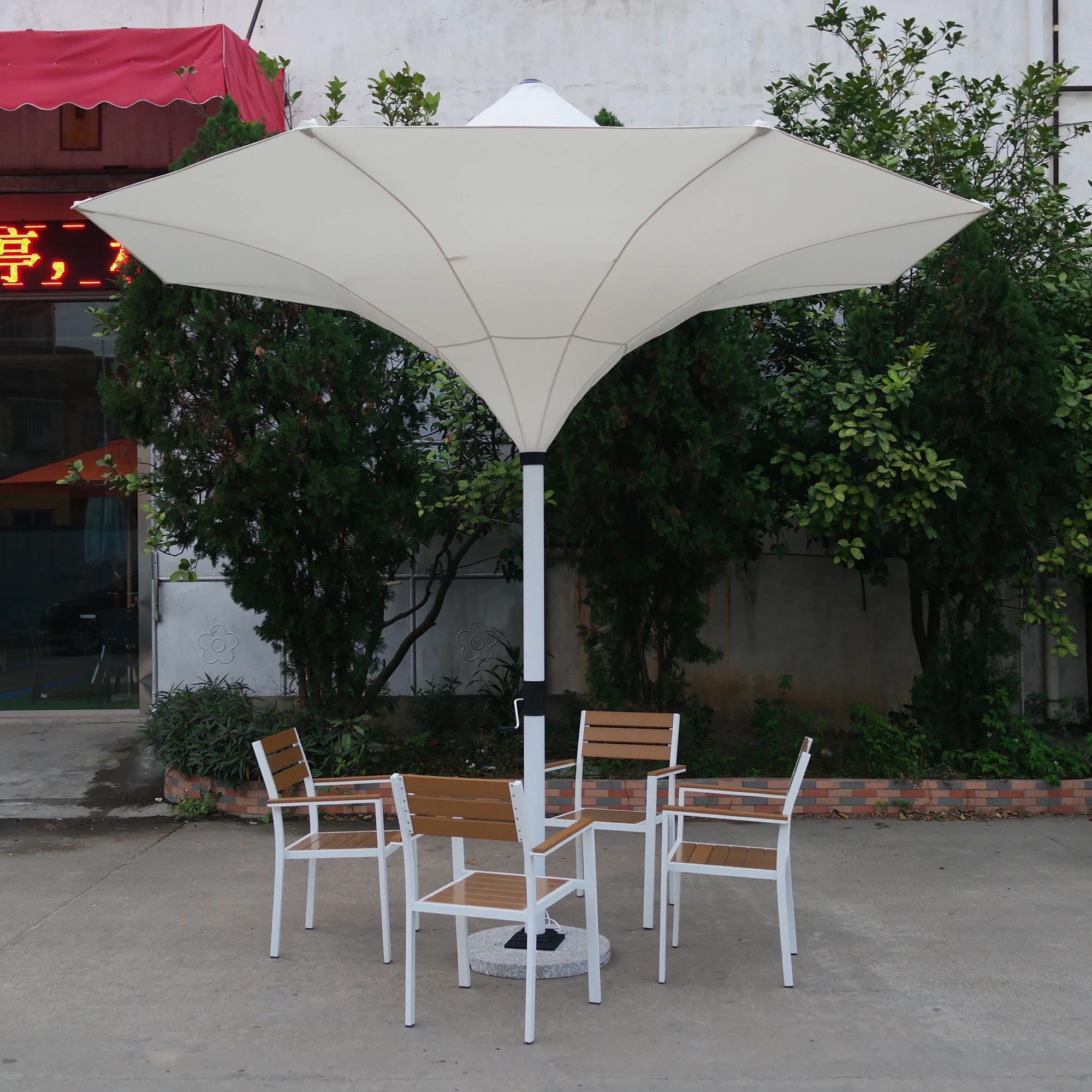 NEW Arrival Tulip Outdoor Umbrella with LED Lights