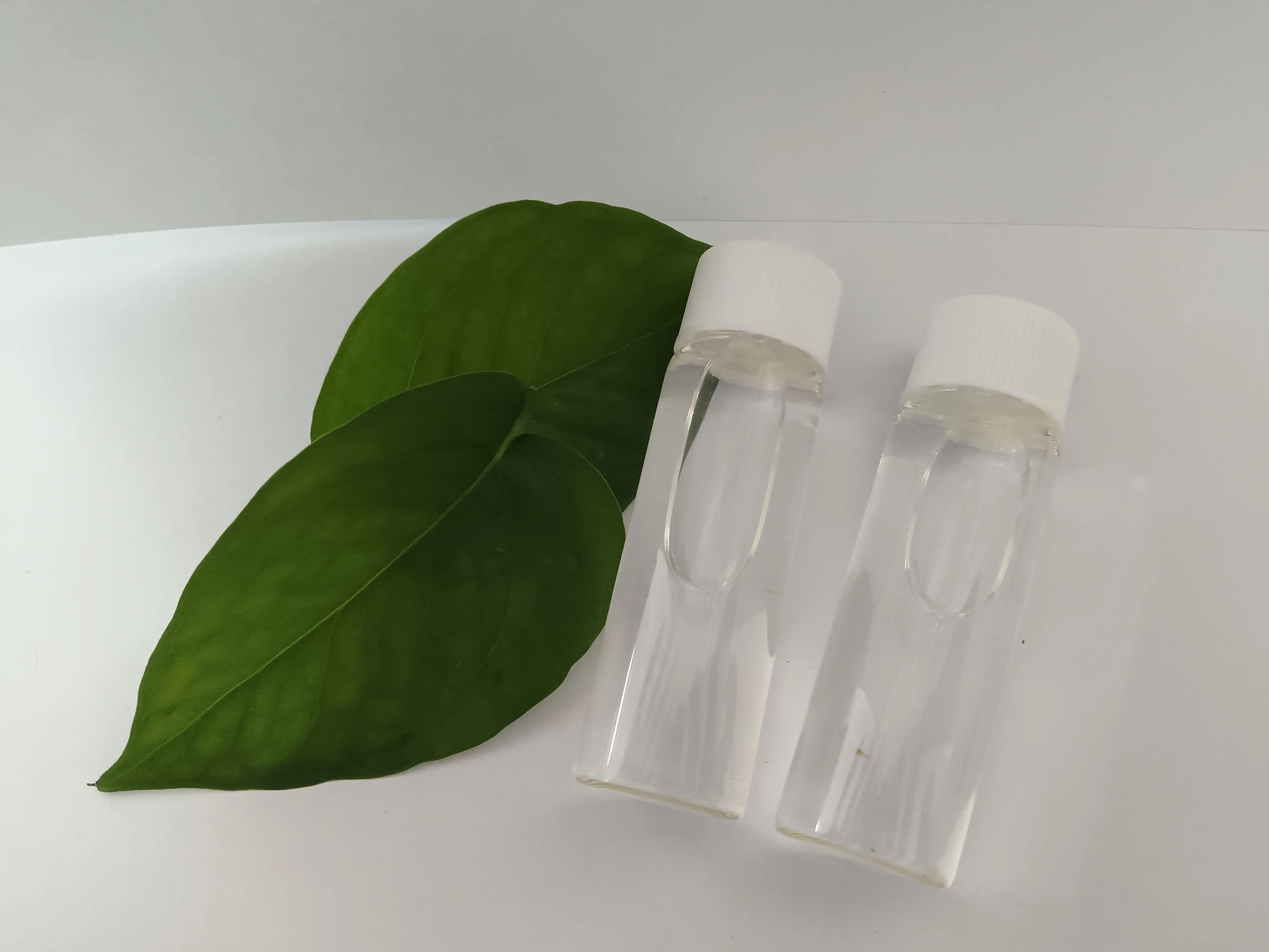 Factory Supply Cosmetic Grade Isoamyl Laurate LIA CAS No. 6309-51-9 In Stock