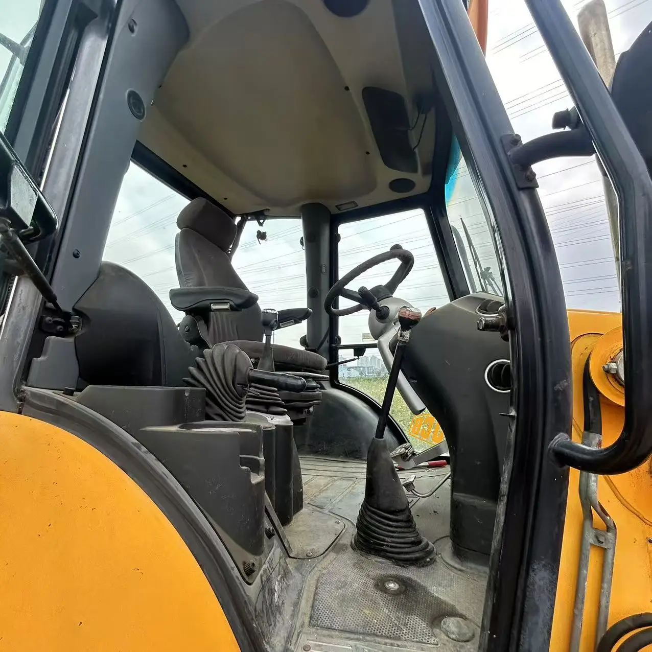Экскаватор-погрузчик JCB 3CX по низкой цене