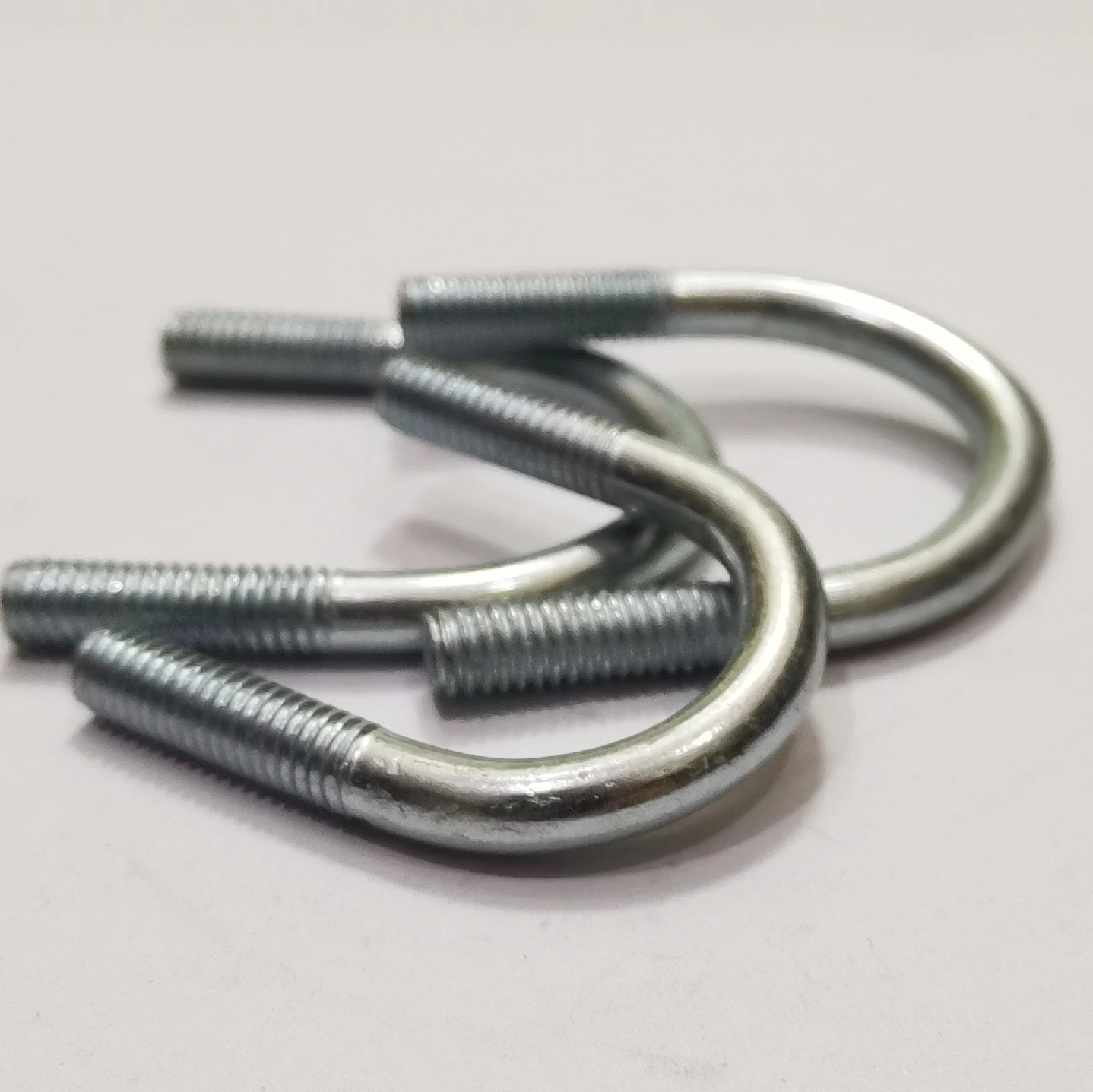 All sizes of carbon steel stainless steel U-shaped pipe clamp U bolt square U-shaped hose clamp