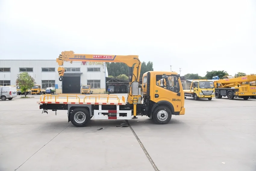 Mini Dongfeng Truck Mounted Crane with 5 Ton Outrigger New 10 Ton Hydraulic Cylinder Weichai Engine Liyuan Pump for Construction