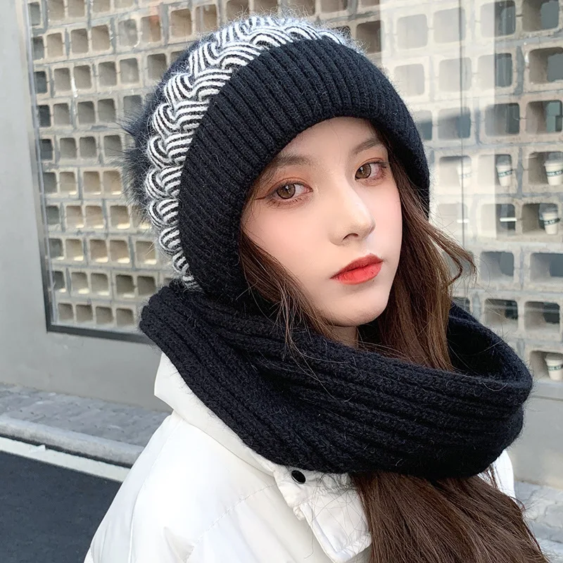 New Style Knitted Winter All-In-One Sports Ski Bean Double Twist Pattern Fashion Hairball Hat