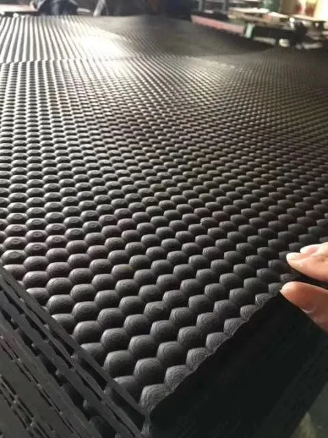 Black Interlocked Cow mat Agricultural Rubber/ rubber flooring mat for cow/producers of rubber stable mat