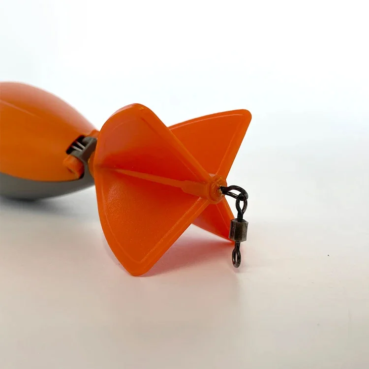 Wholesale Two Sizes Feeder Tackle Bait Bomb Carp Water Rocket Fishing Spomb