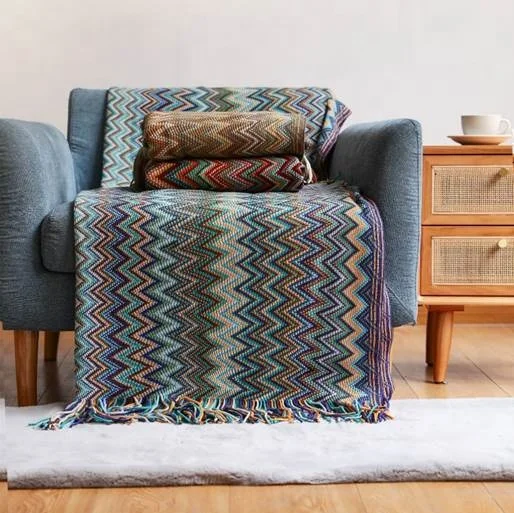 Hot sale bohemian decor stripe tassel knit blanket pattern puffy blanket for native american blanket