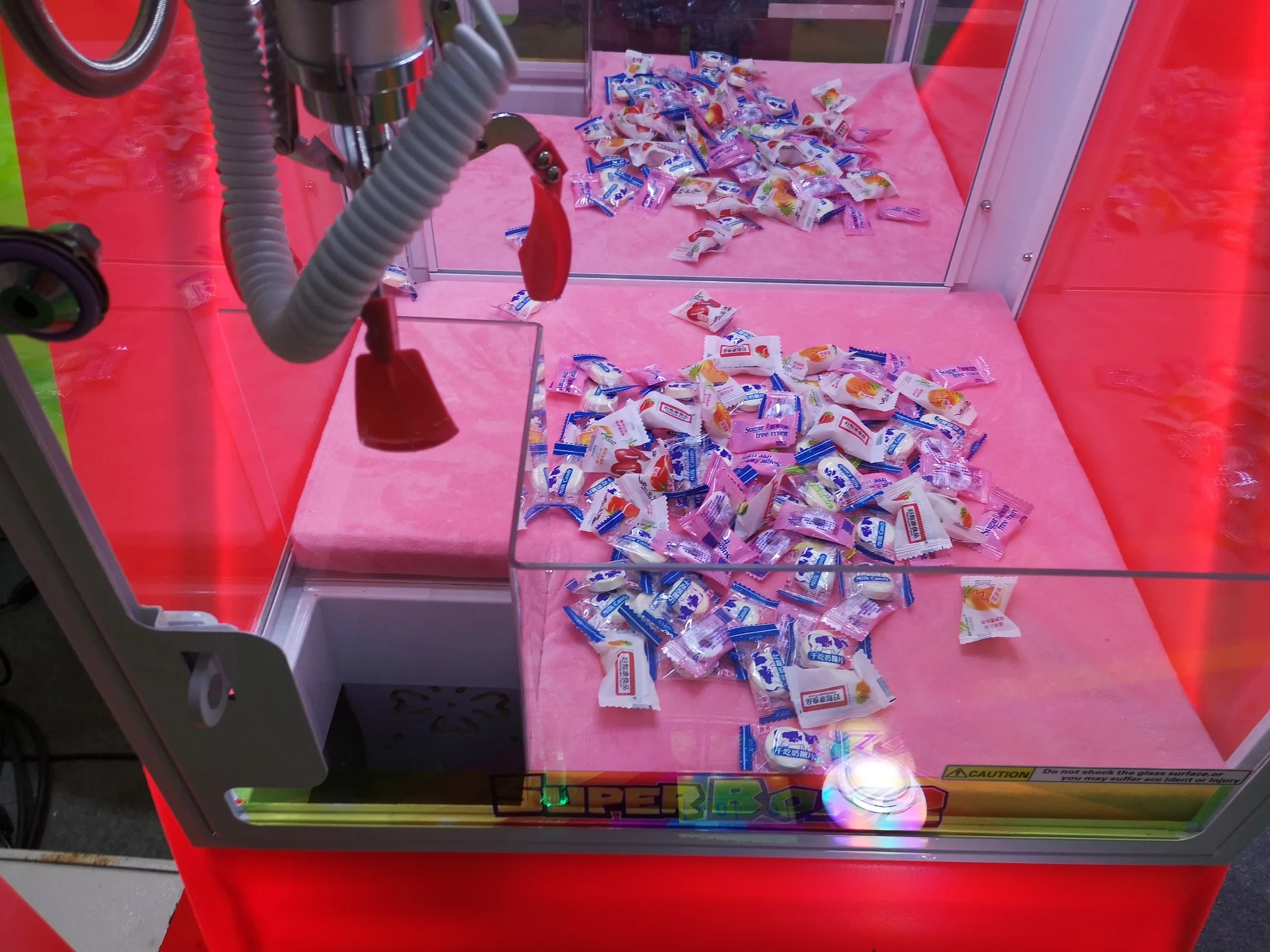 Factory Price Super Box Claw Crane Prize Gfit Game Machine|Amusement Park Toy Claw Game Machine|Plastic Arcade Claw Machine