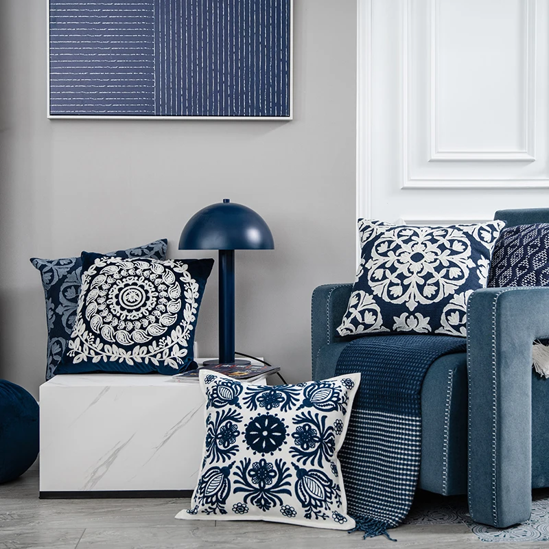 Custom Luxury Embroidery Throw Pillow Covers Decorative Cotton Cushion Covers Pillowcase