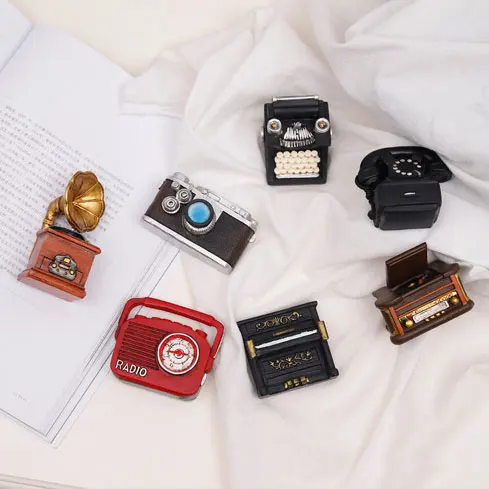 Radio Phonograph Piano Typewriter Decoration Nostalgia Desktop Baubles Creative Resin Home Indoor Decor Ornaments Knickknacks