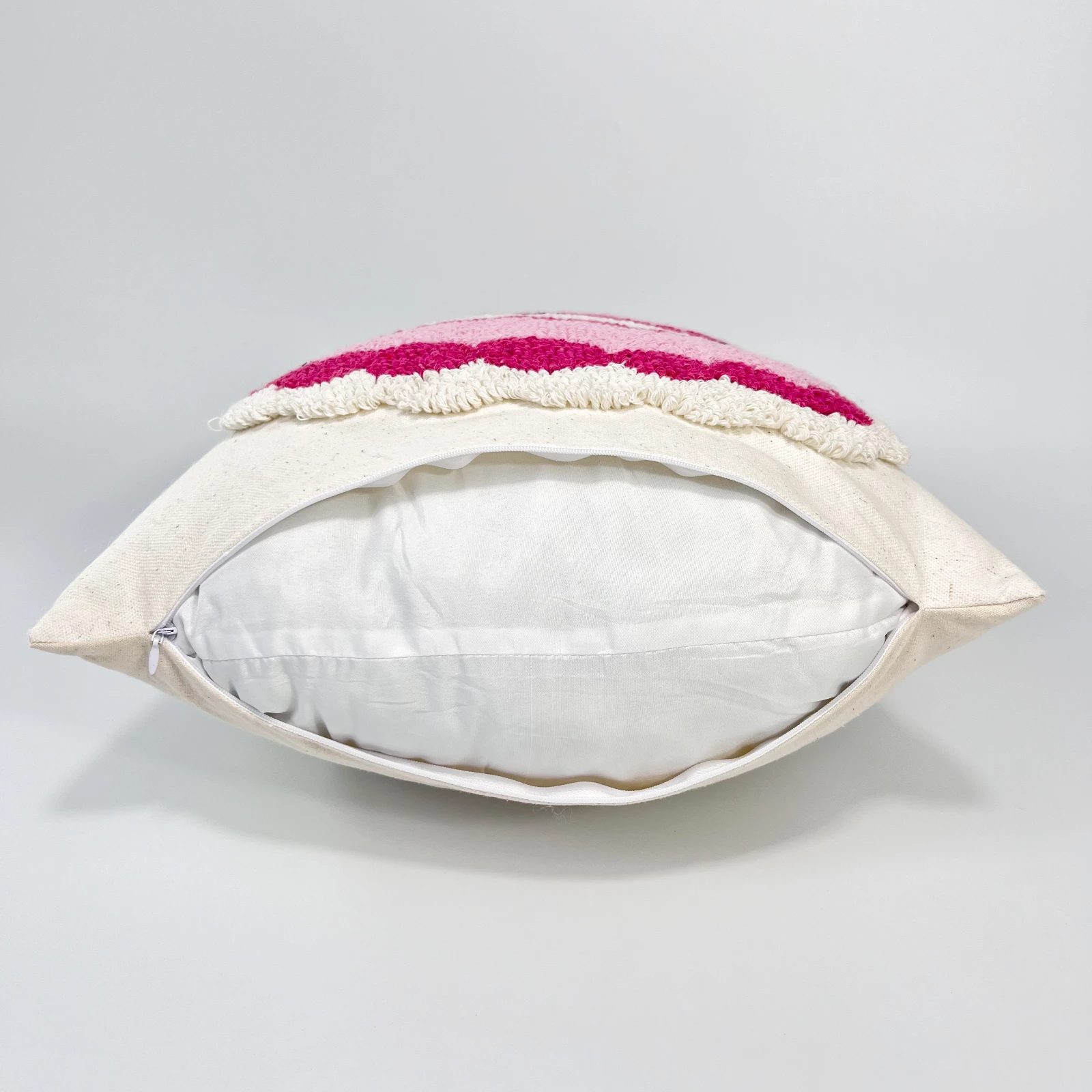 Organic Pp Cotton With Cake Tufted Embroidery Pillowcase Soft Throw Pillows Custom Pattern Print