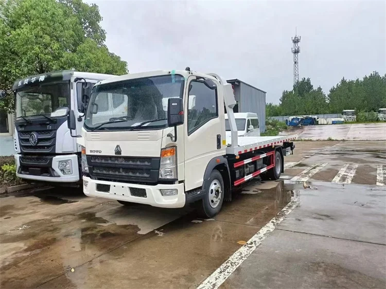 High quality HOWO 3 ton car wrecker truck 4 ton truck breakdown trailer truck export to Central Asia