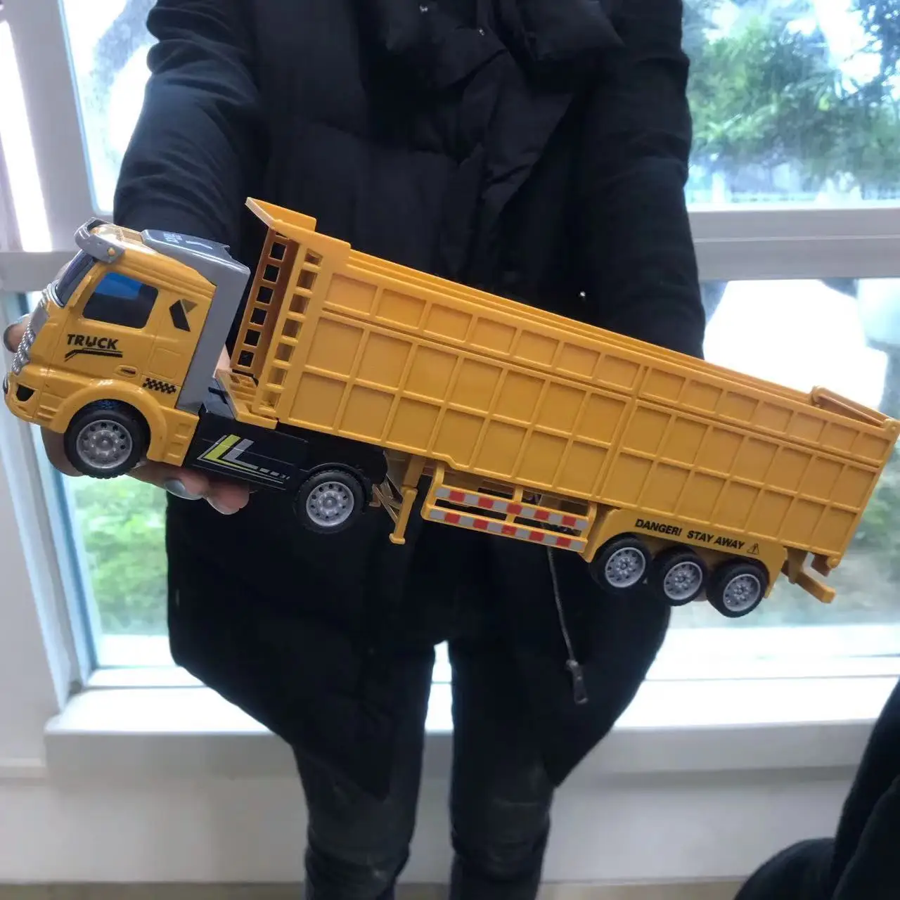 Jiefan cross-border semi-trailer heavy engineering dump transport container tank boy model pull-back tow truck toy