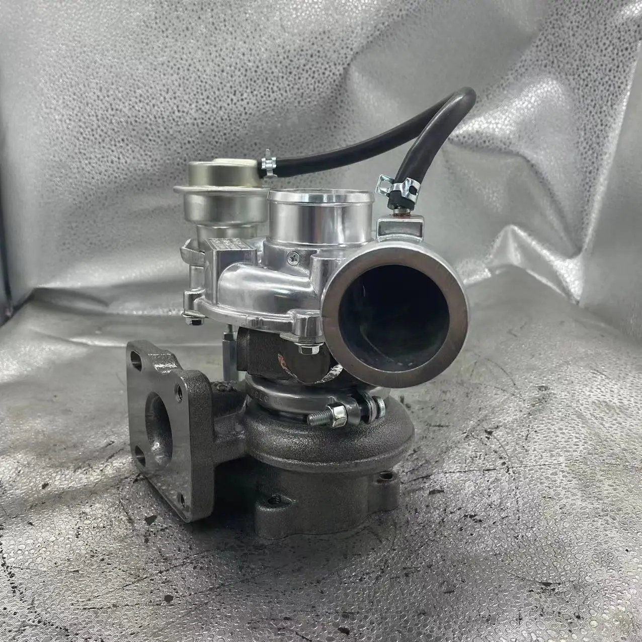 Factory high quality TURBOCHARGER RHF4 8981320720 TRUCK ENGINE PARTS